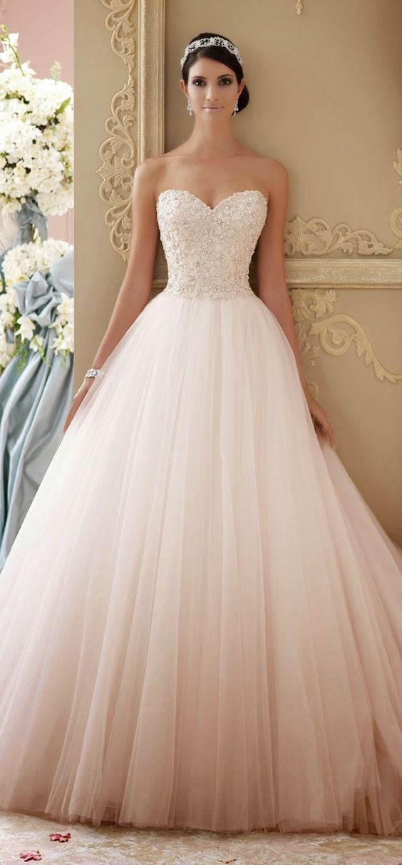 10 magnifiques robes de mariée repérées sur Pinterest - La maison des filles