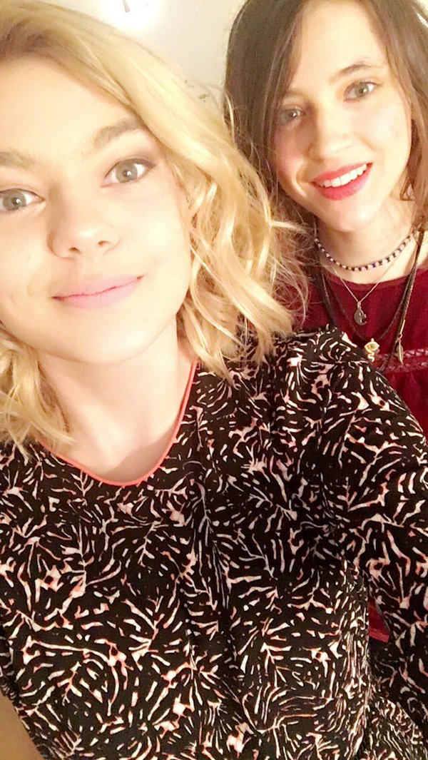 Twitter Louane Emera