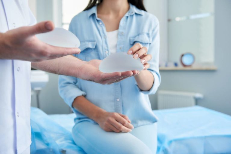 Tout savoir sur la prise en charge de la réduction mammaire La Maison des Filles