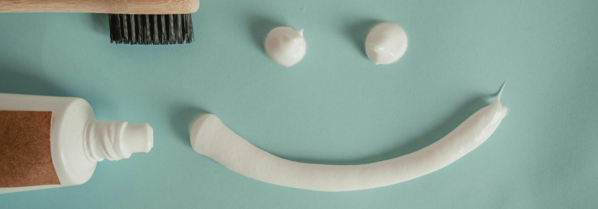 Faut-il se rincer la bouche après le dentifrice ?